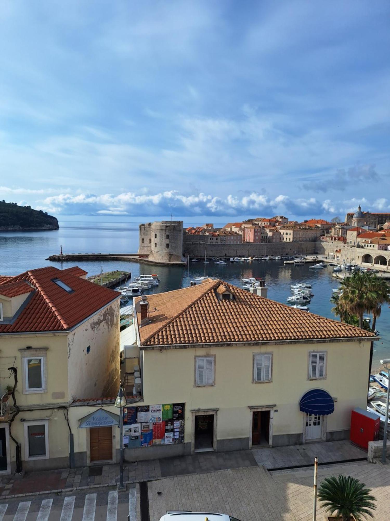 Old Town Gate Dubrovnik Exterior foto