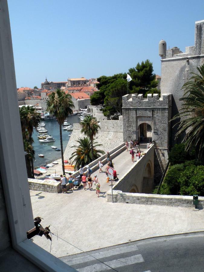 Old Town Gate Dubrovnik Exterior foto
