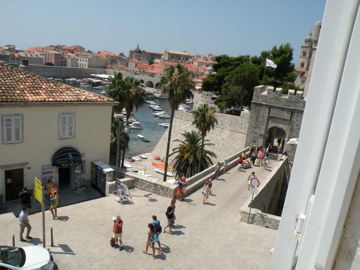 Old Town Gate Dubrovnik Exterior foto